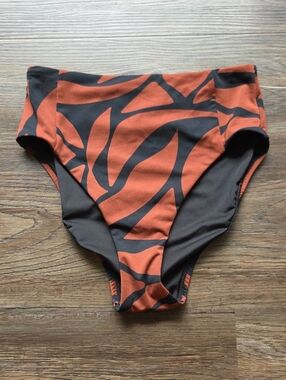Nwot Sanctuary High-Waist Women’s Swim Bottoms in Rust and Black Size Xs